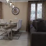 Precioso Piso Recien Renovado 아파트