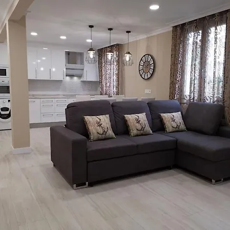 Precioso Piso Recien Renovado 아파트